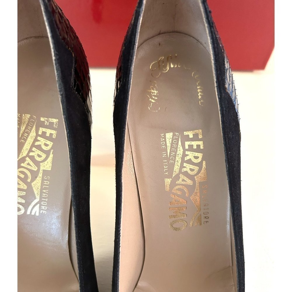 SALVATORE Ferragamo Women's Black Suede Heels Size 10 - Picture 6 of 8
